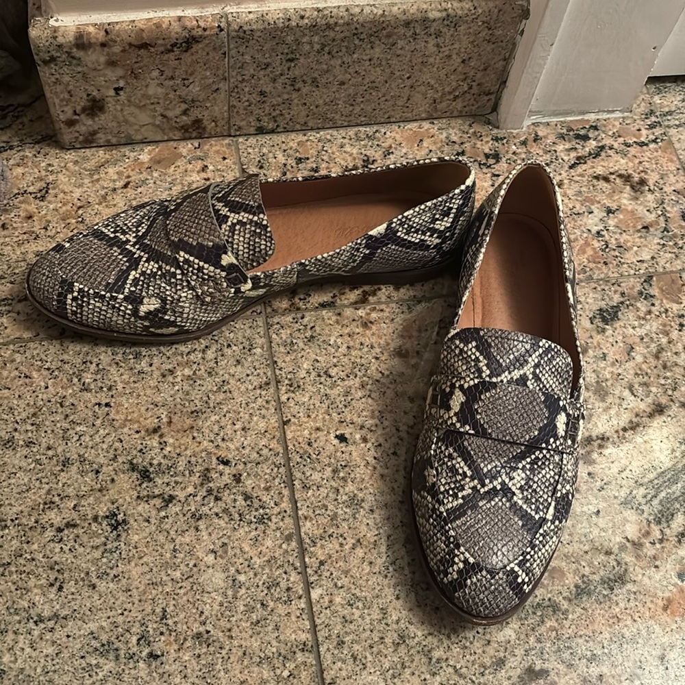 Madewell women’s loafs